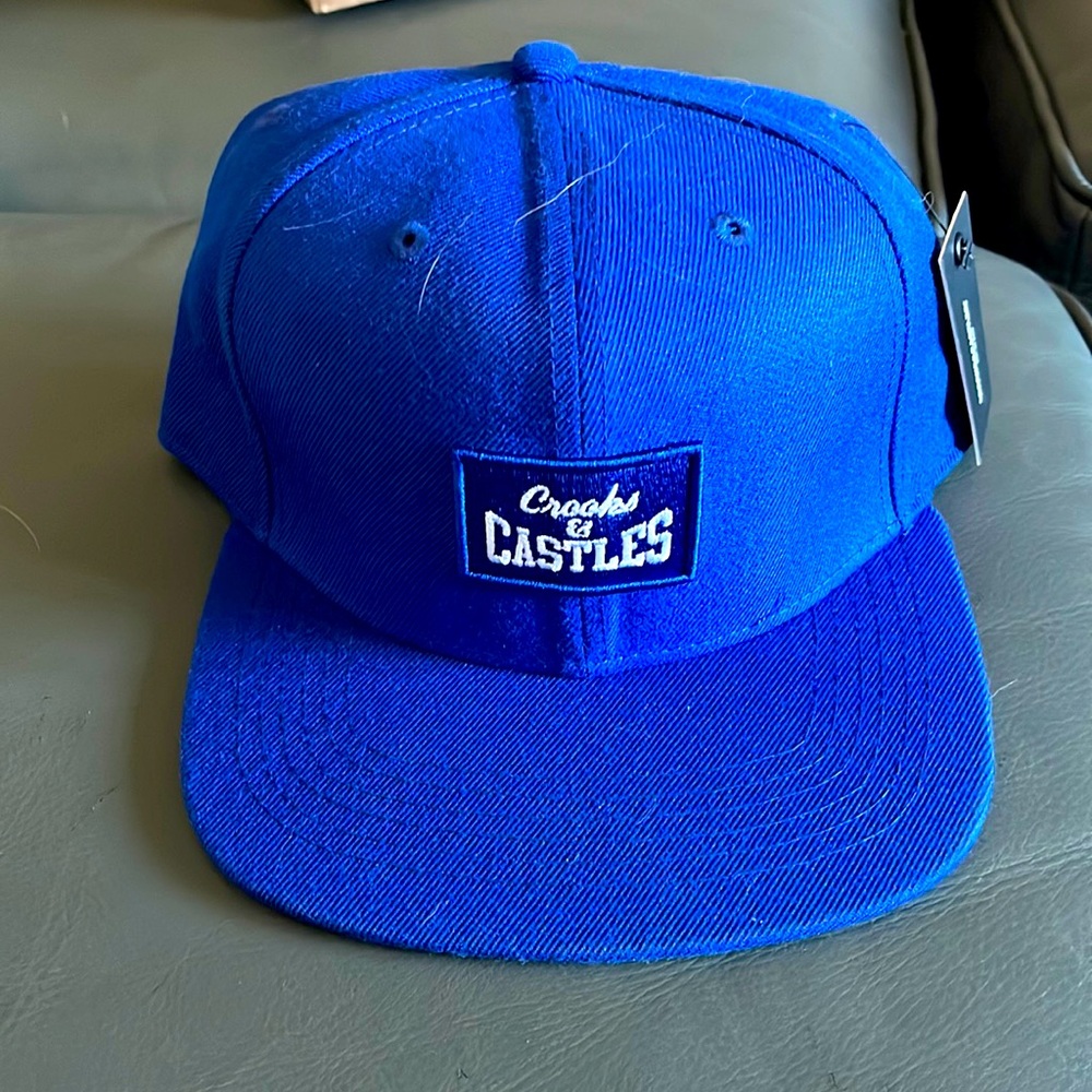 Brand new full back crooks and castles hat with tags